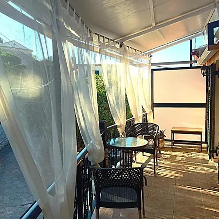 Dimi House Apartament *